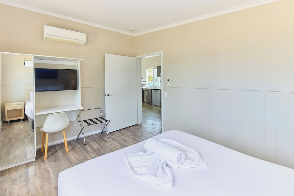 RAC Cervantes Holiday Park 26/60