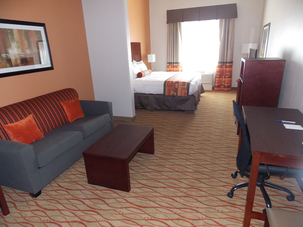 City Express by Marriott Spring 38/48