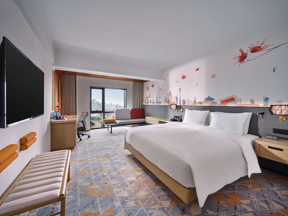 ROOM, KING BED, ACCESSIBLE