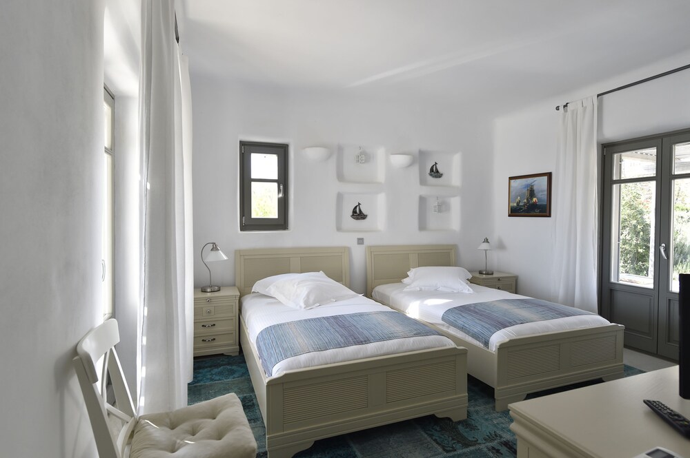 Naoussa Hills Boutique Resort- Adults Only (13+) 29/76