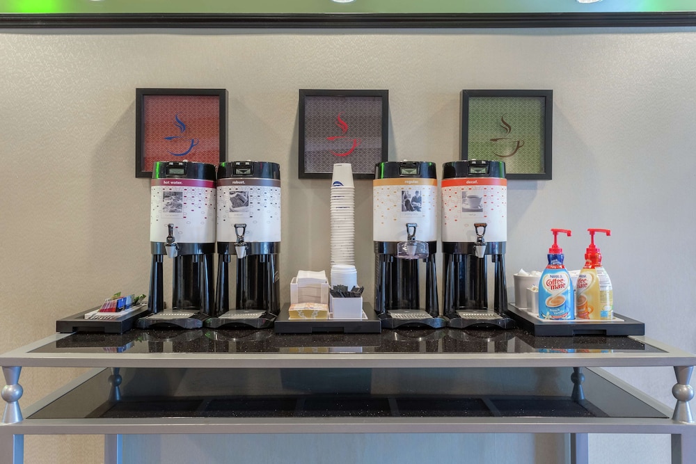 Hampton Inn Richmond South 21/28