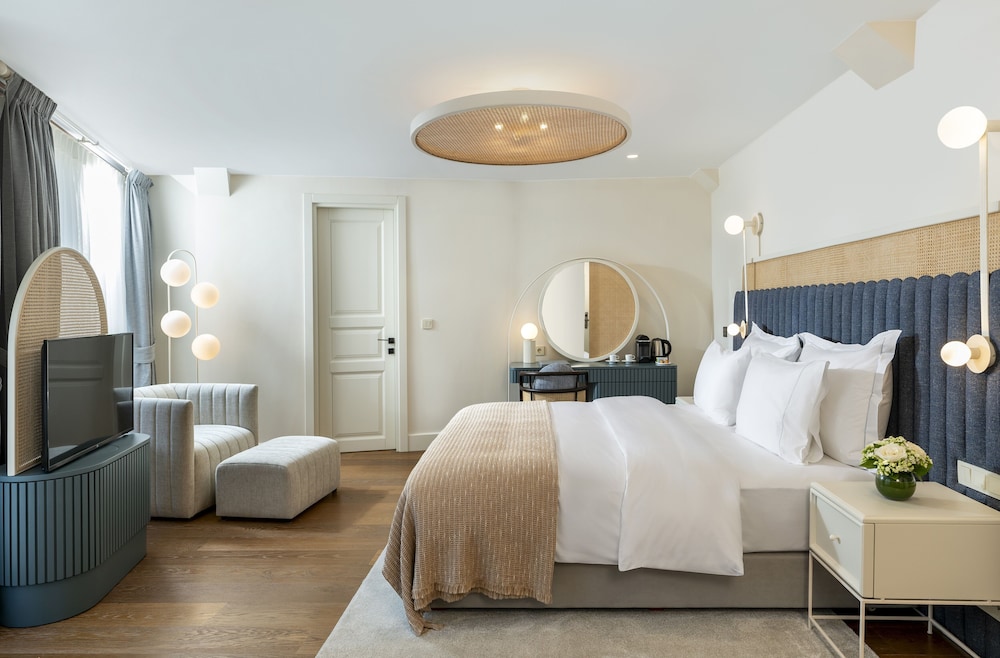 SUITE, TERRACE