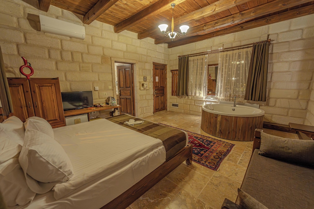 Zara Cave Hotel 13/50