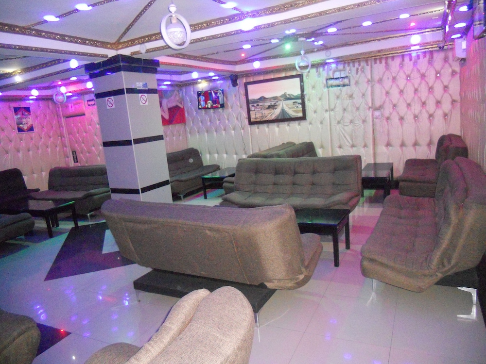 Gold Crown International Hotel 34/50