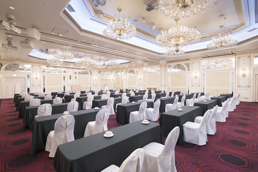 Shin-Yokohama Grace Hotel 63/66