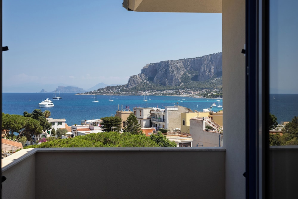 Mondello Glam Hotel Spa Resort & Terrace 33/42