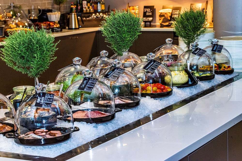 Park Inn By Radisson Oslo Airport Hotel West 31/75