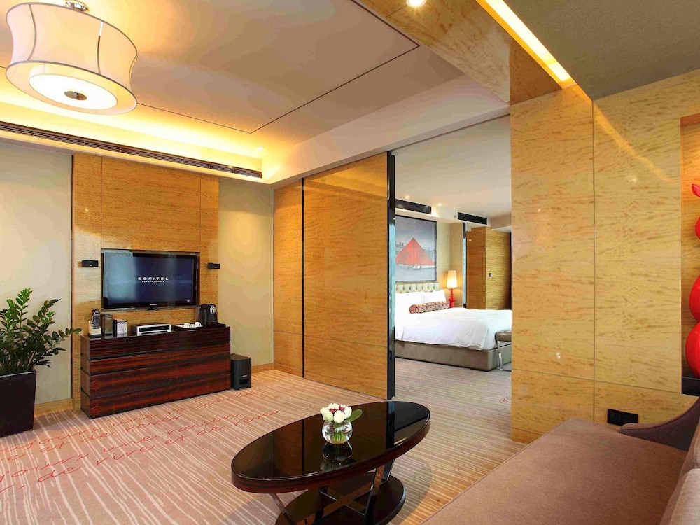 Sofitel Guangzhou Sunrich 52/76