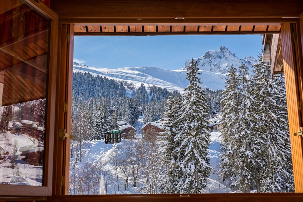 Hotel du Bourg 22/50