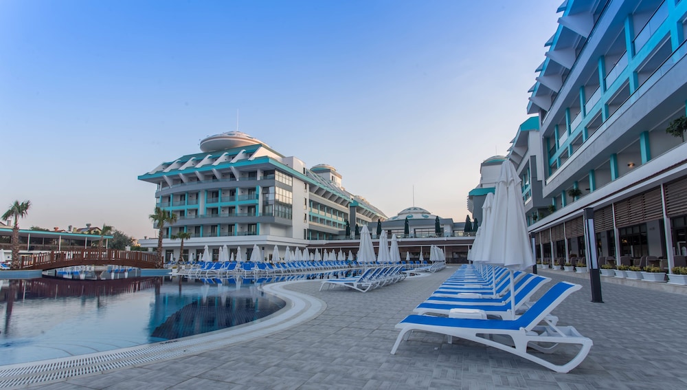 Sensitive Premium Resort & Spa 69/71
