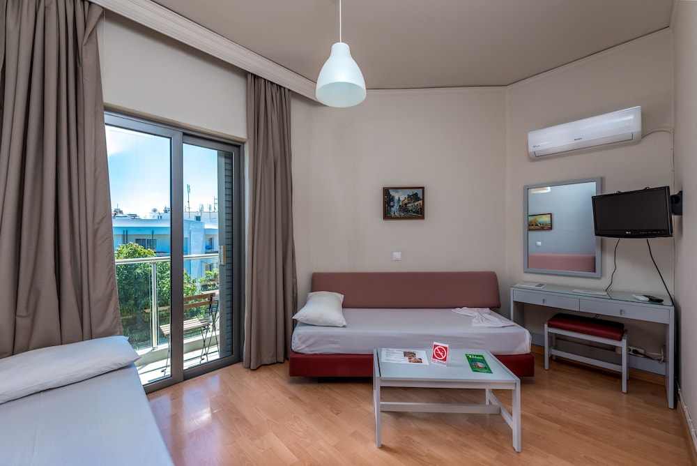 7 Palms Hotel Apartments 13/49