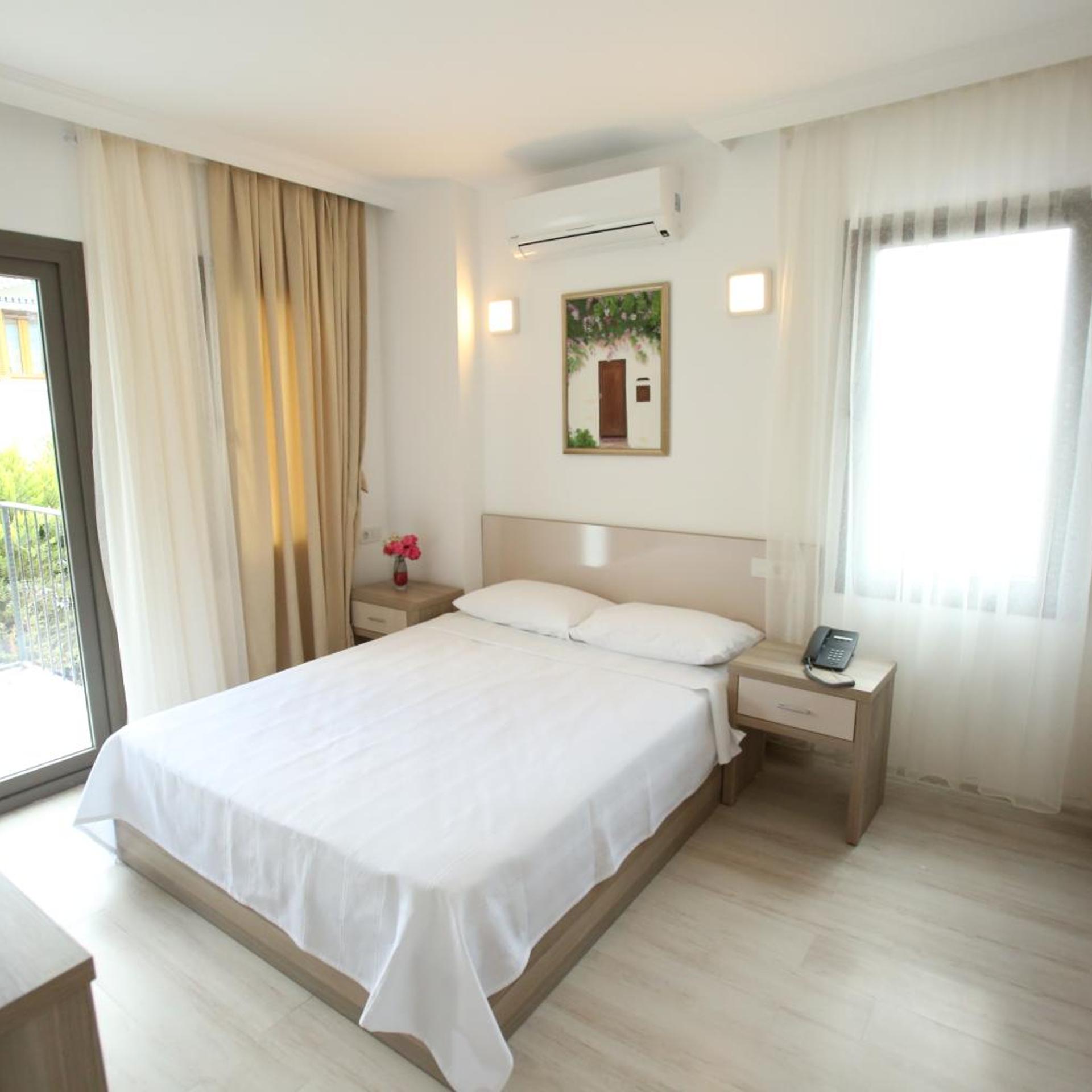 Room, Double Bed, Garden and Pool View، Aria Doria Otel 6/8