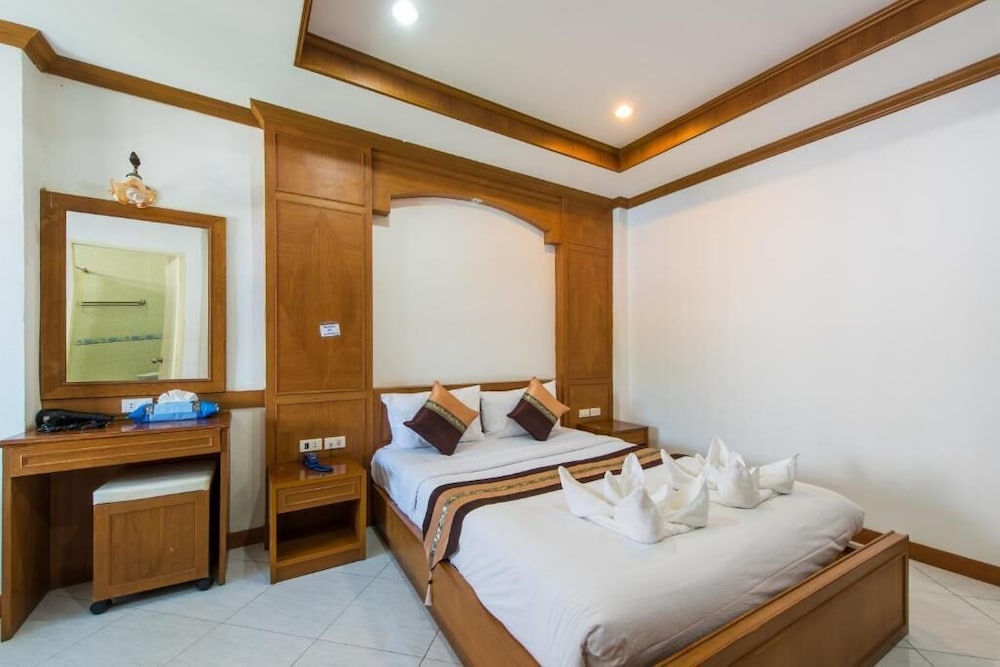 Magnific Guesthouse Patong 28/50