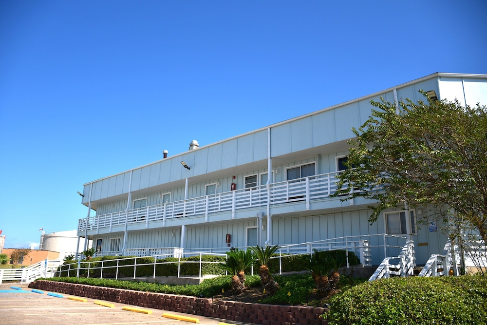 Inn at The Waterpark photo3