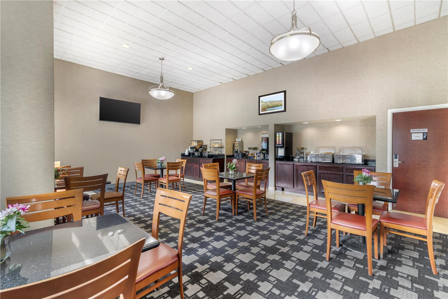 Best Western Concord Inn & Suites 27/31