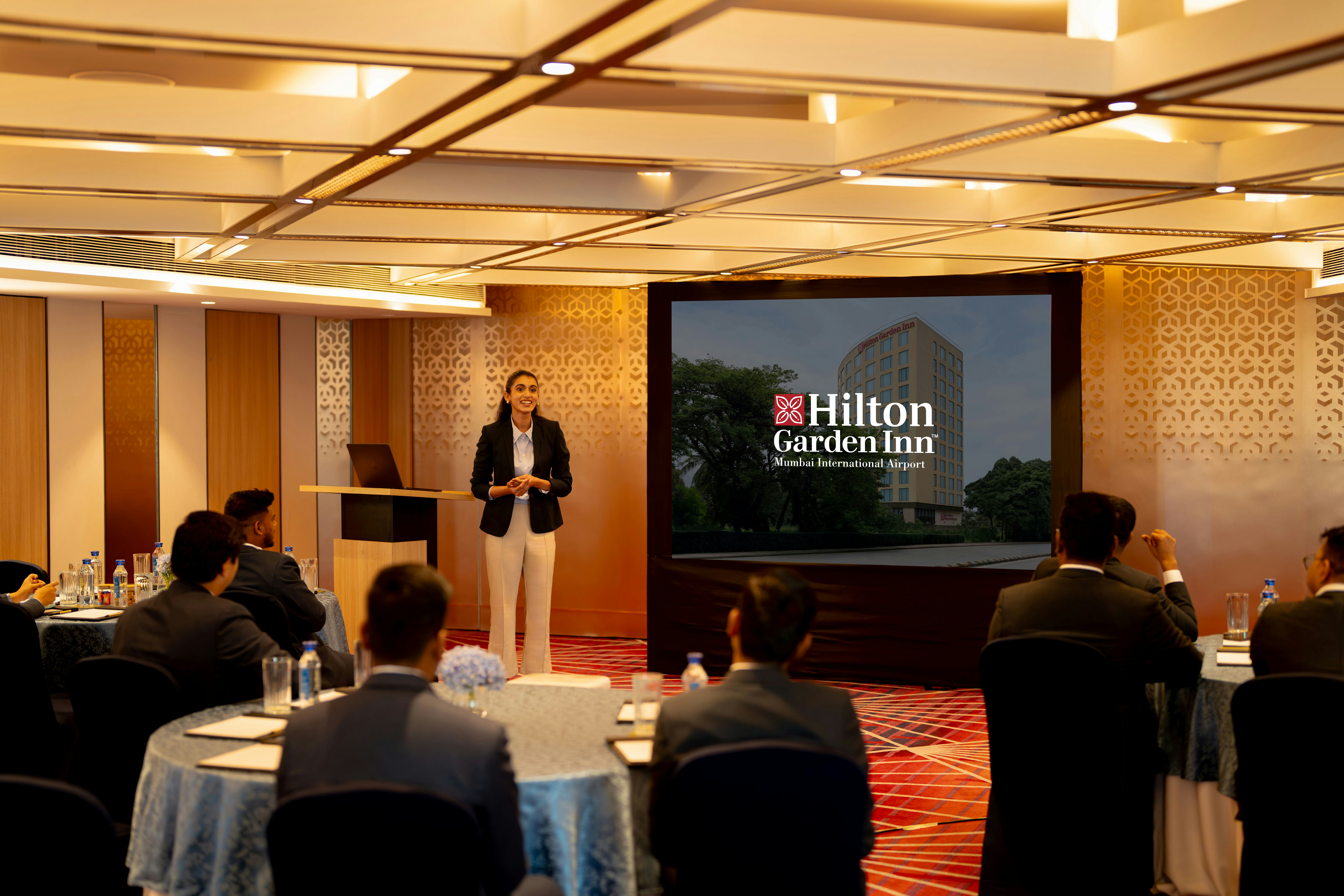 Hilton Garden Inn Mumbai International Airport 38/46