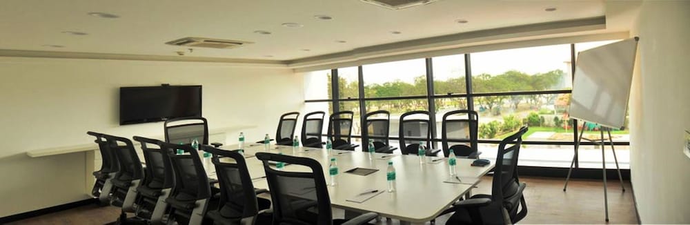 Mango Hotels Tune Ahmedabad 20/27