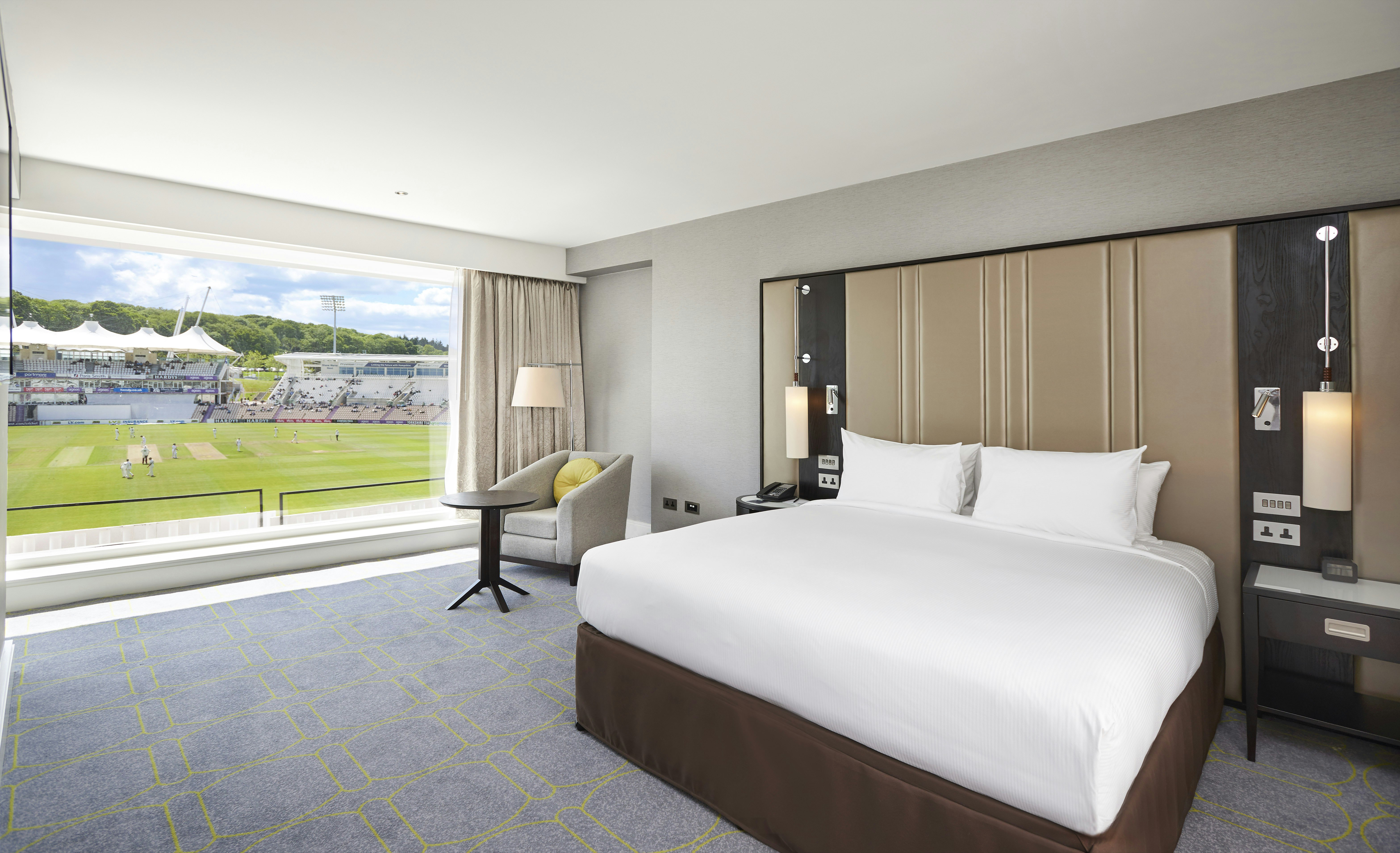 Junior Suite, King Bed, with View