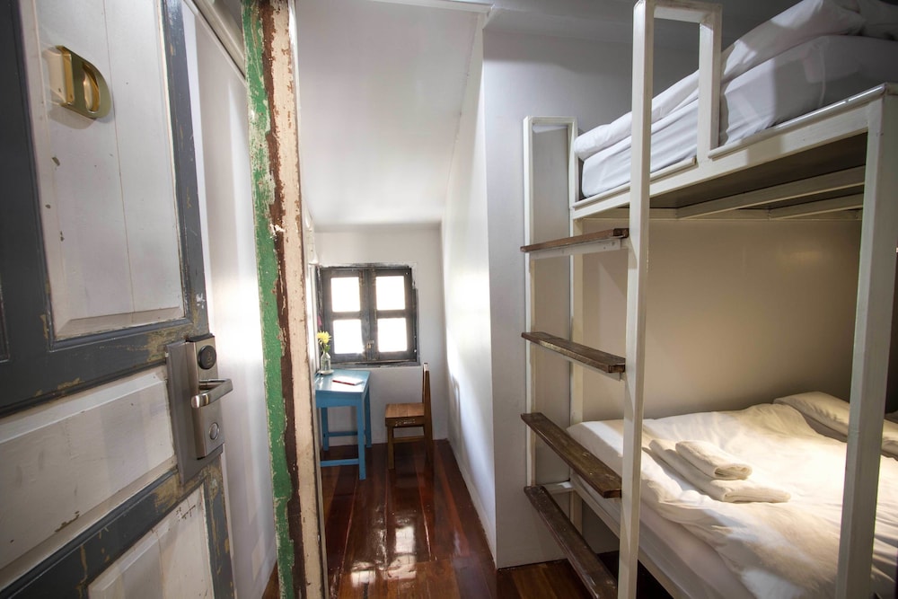 Here Hostel 45/66