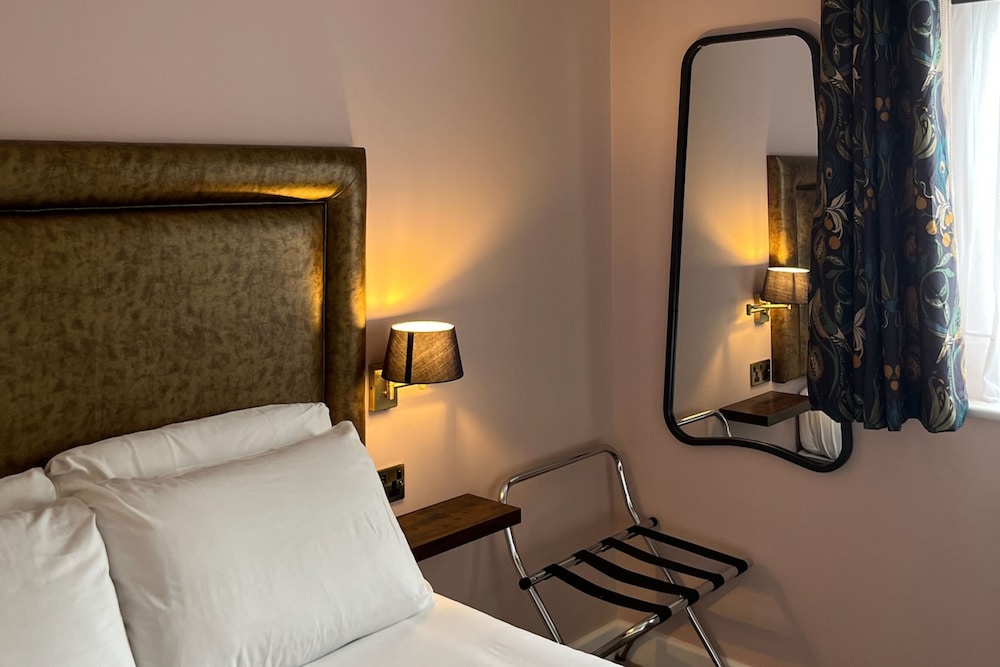 The Elizabeth House Hotel 13/58