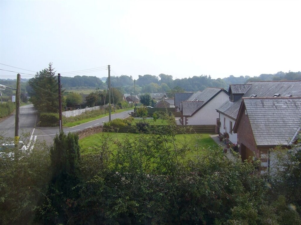 The Village Inn and Kirtle House B&amp;B 25/35