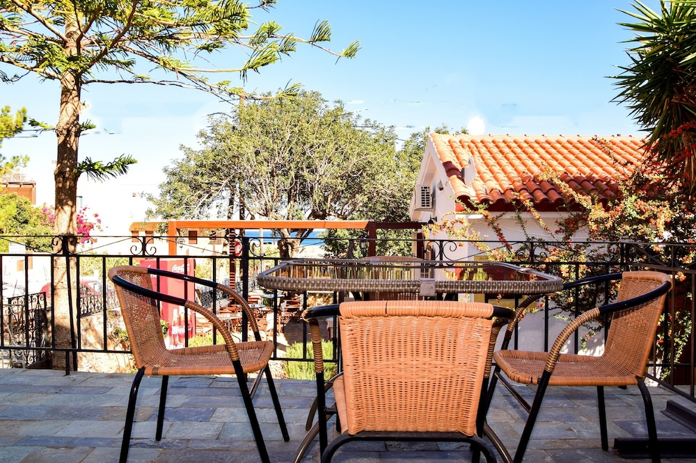 Athina Villas 38/56