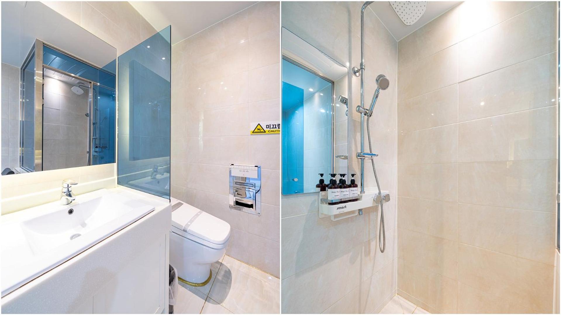 غرفة بريميوم بسرير مزدوج بإطلالة على البحر، Hotel The One Yeosu 8/10