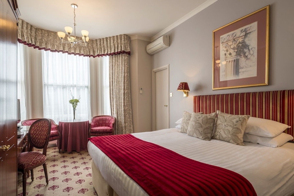 London Lodge Hotel 33/72