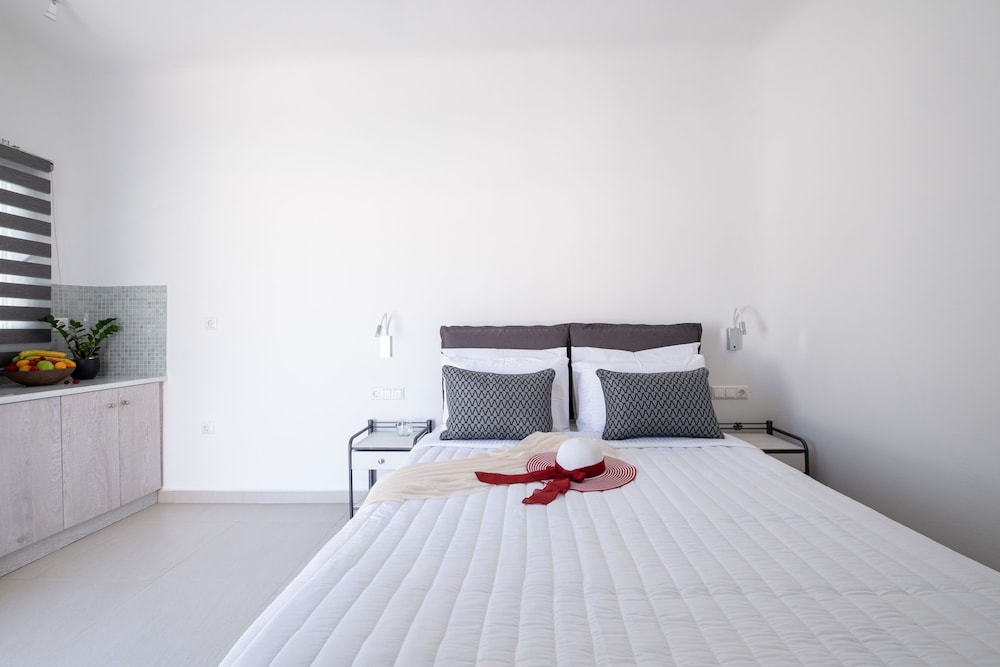 Santoterra Antigua Luxury Suites 8/50