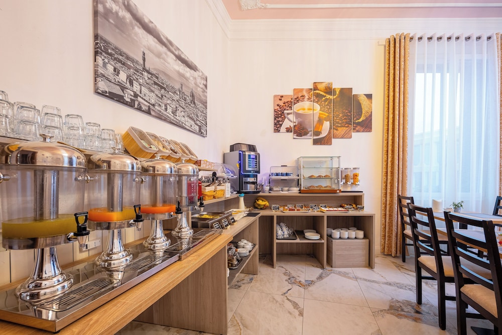 LILIUM HOTEL 40/65