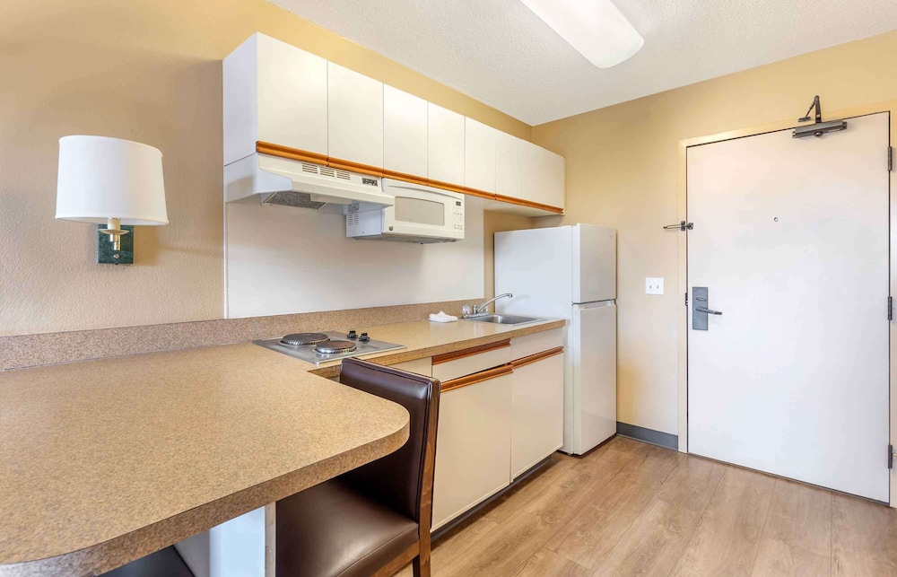 Extended Stay America - Chicago - Westmont - Oak Brook 39/44