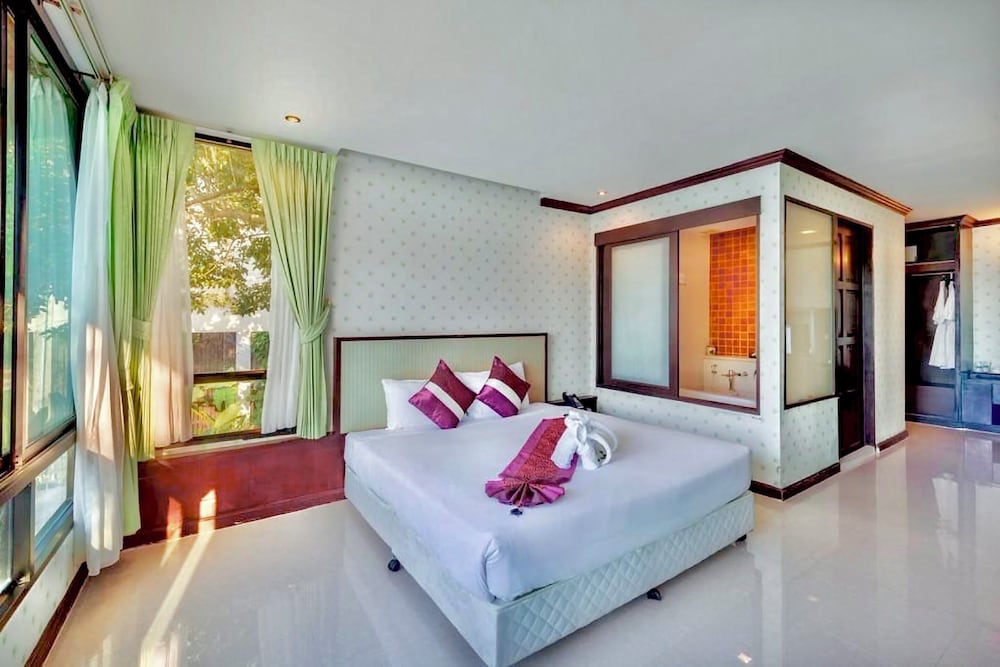 Racha Kiri Resort and Spa 15/63