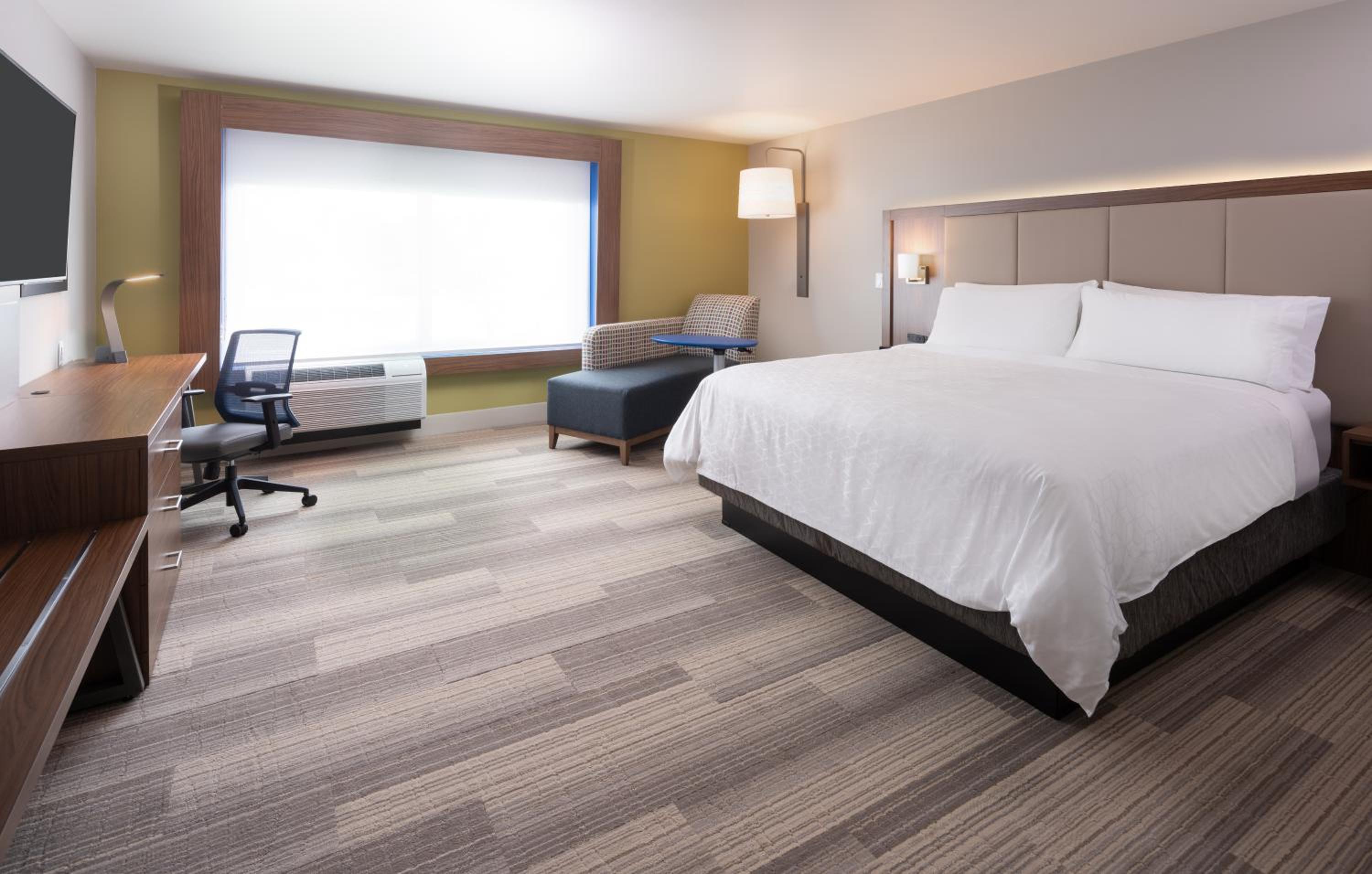 Xtra Space, Standard, King Bed