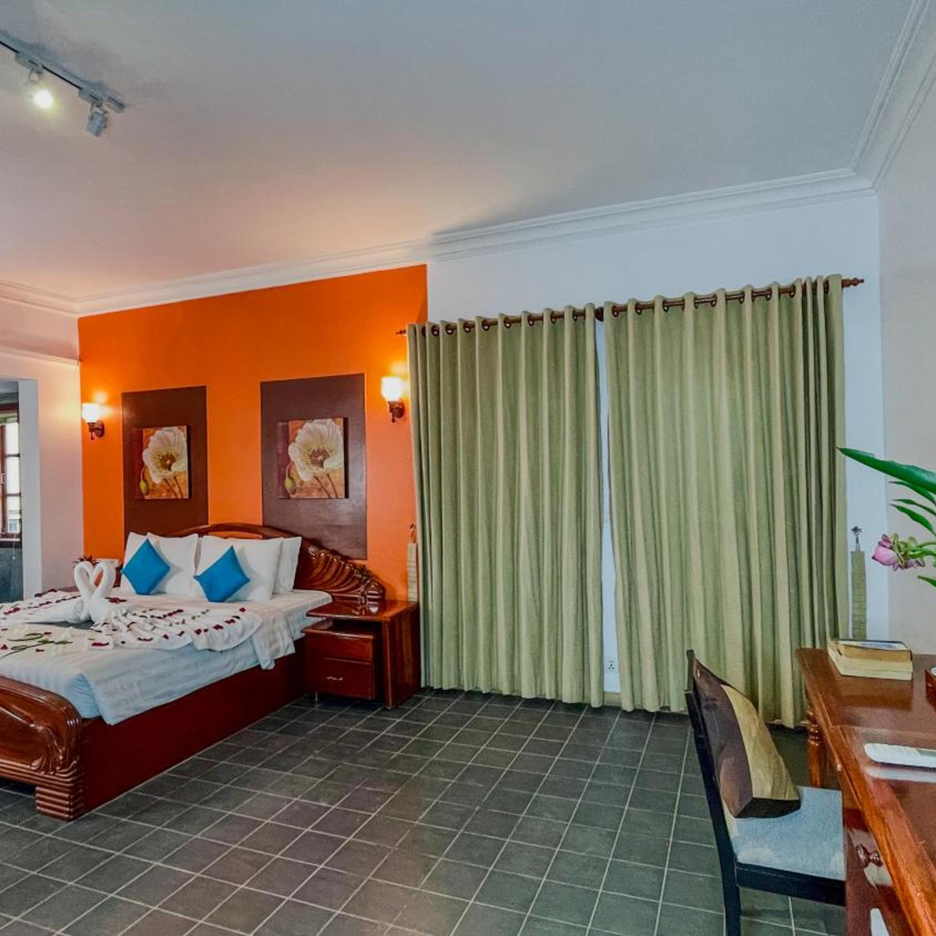 Amiral Hotel 12/38
