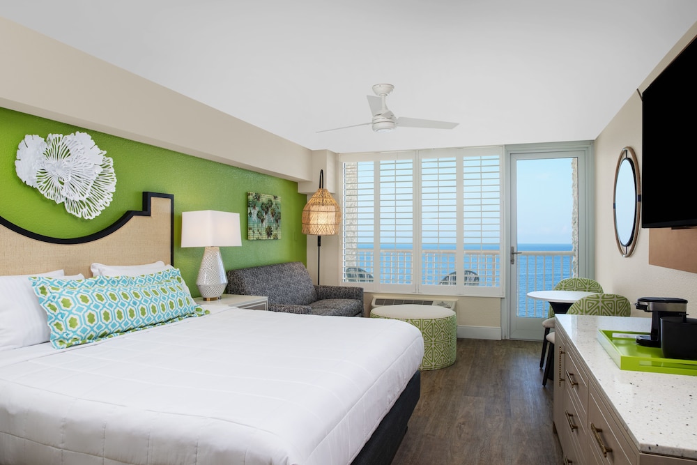 Room, King Bed, Ocean Front