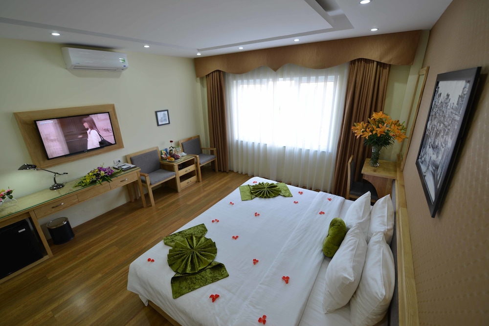 Blue Hanoi Inn Hotel 32/63
