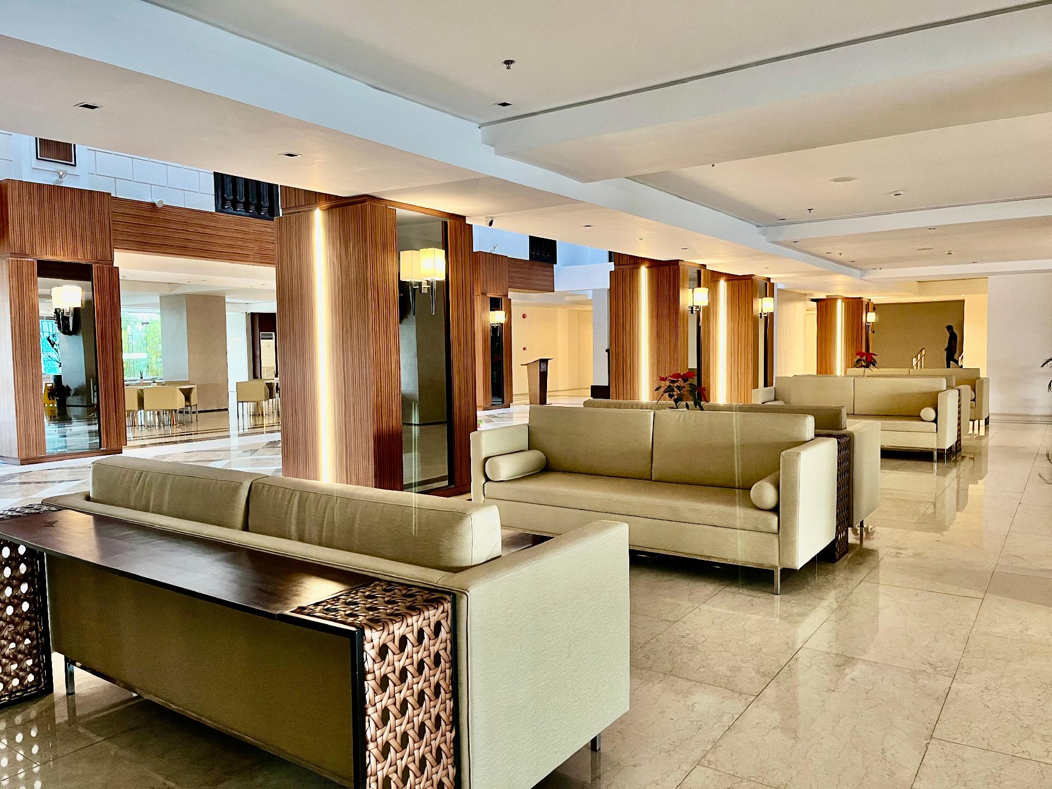The Plaza Garden Hotel and Residences 15/23