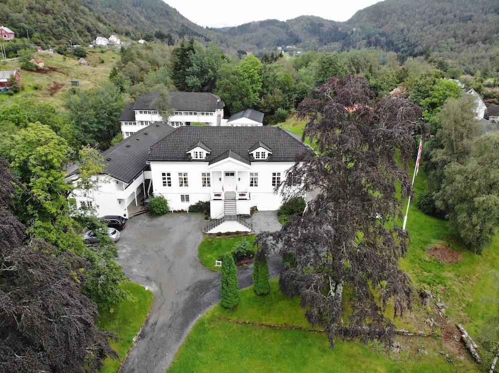 Fjordslottet Hotell 17/20