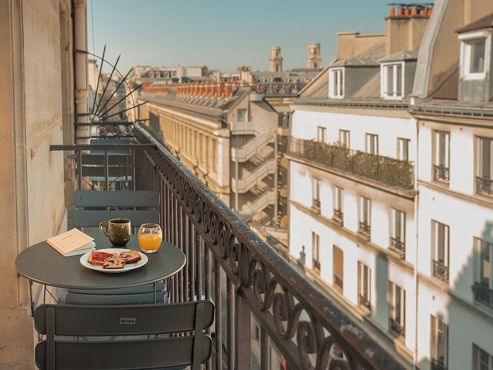 Hotel du Savoir 49/63