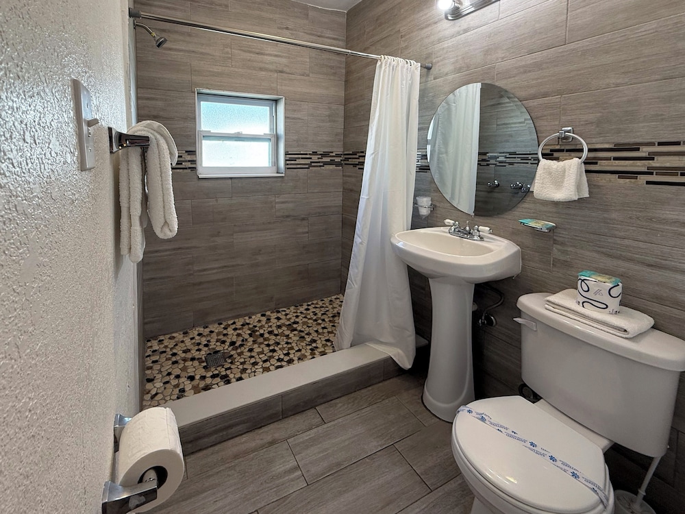 Richard s Motel Extended Stay 48/50