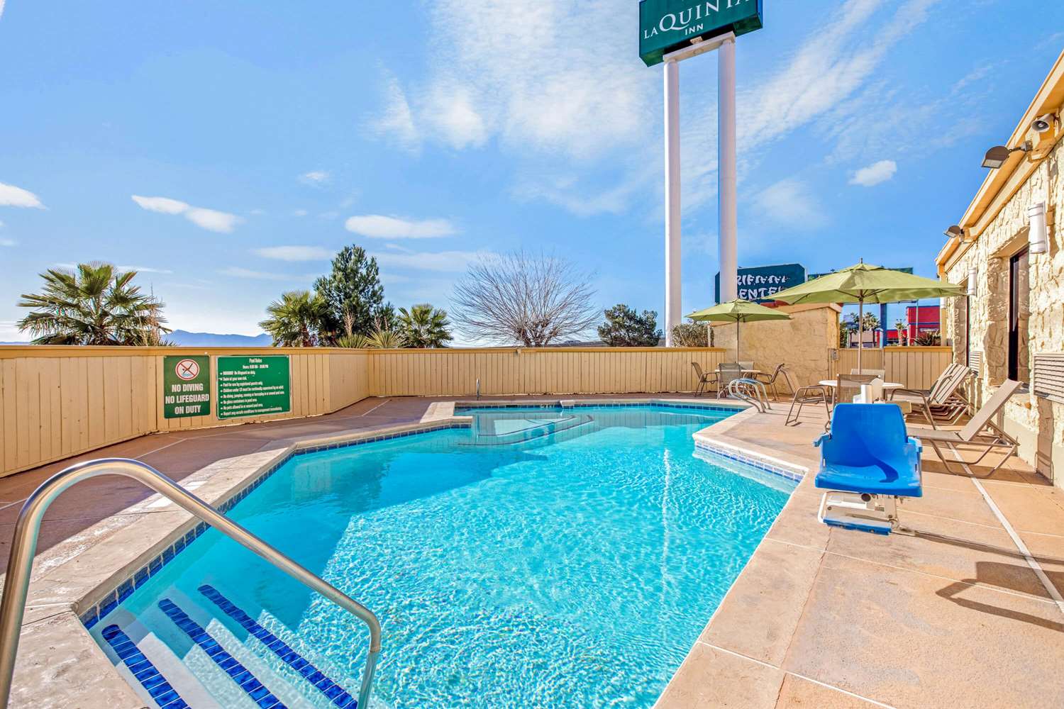 La Quinta Inn El Paso Cielo Vista 11/25