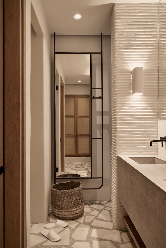 Archipelagos All Suites 26/50