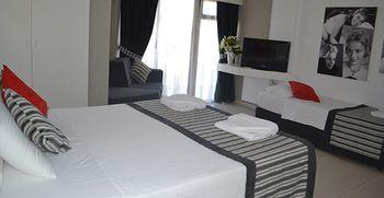 Ladin Hotel 14/18