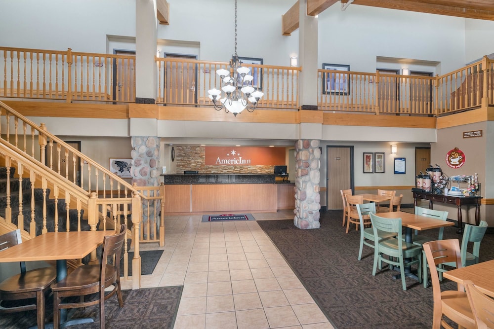 AmericInn by Wyndham Bismarck 44/49
