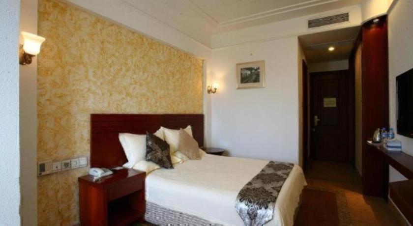 GreenTree Alliance Hotel Shanghai Baoshan District Meilan Lake Yueluo Road 22/46