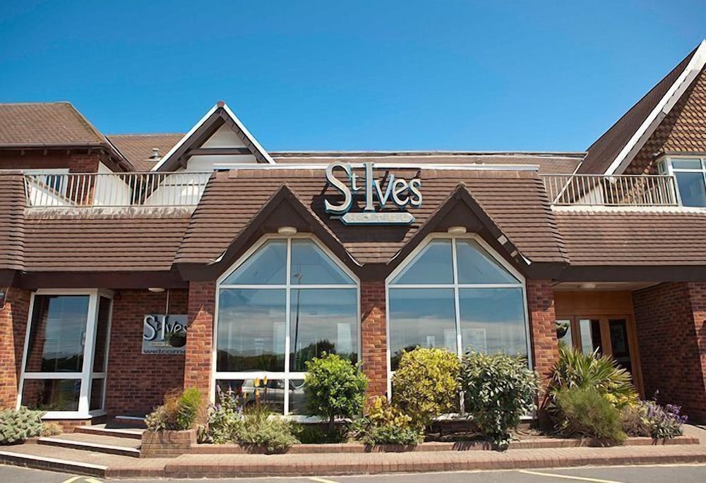 St. Ives Hotel 1/50