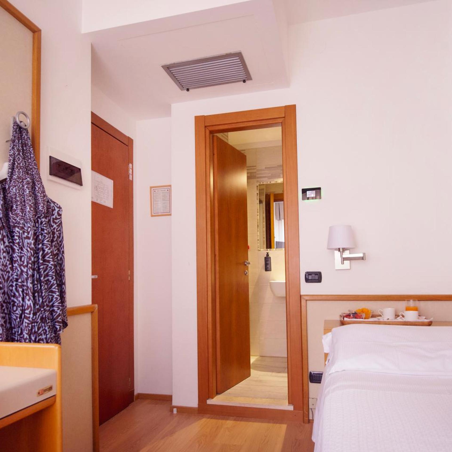 غرفة مفردة، Hotel Florida Lerici 7/17