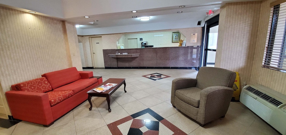 Fairbridge Inn Suites Mcdonoughga 35/52