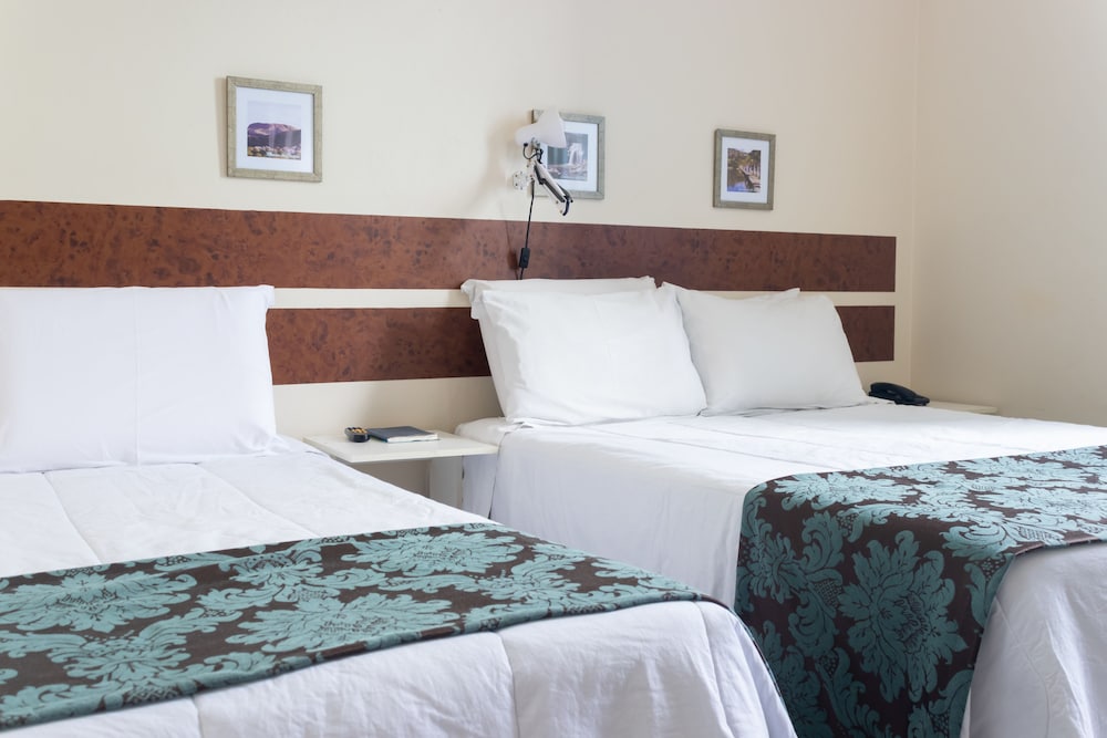 Hotel Minastur 13/50