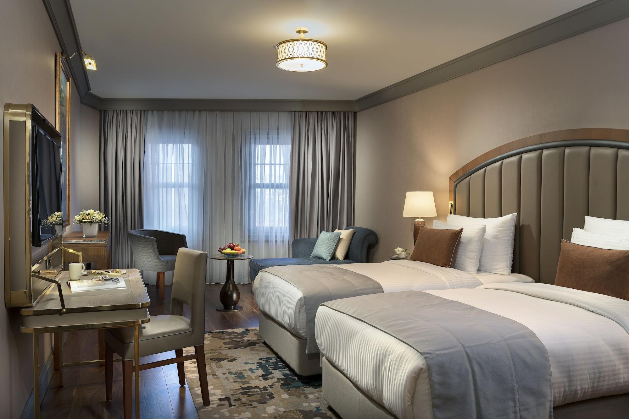 Superior, Multiple Beds